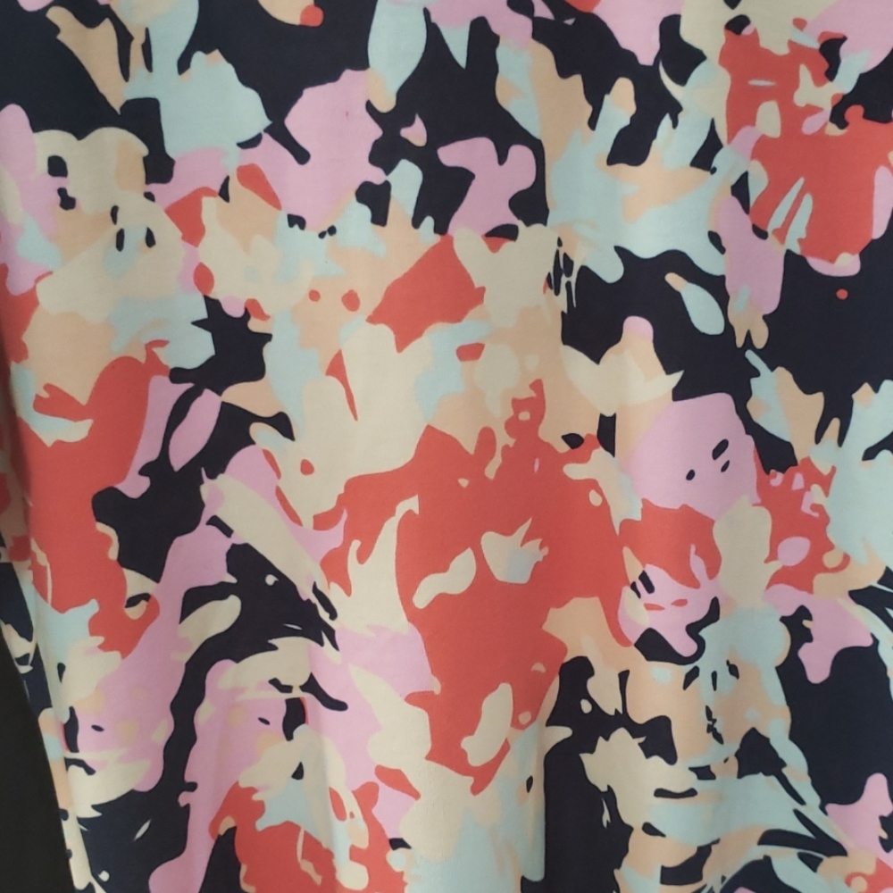 Lularoe Randy - Picture 2 of 4
